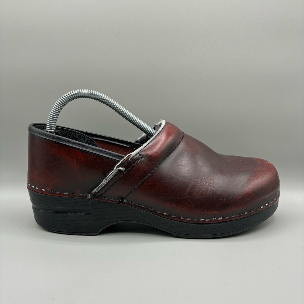Dansko Professional Clogs Women’s 10.5 Cordovan Cabrio Slip On Work Shoes